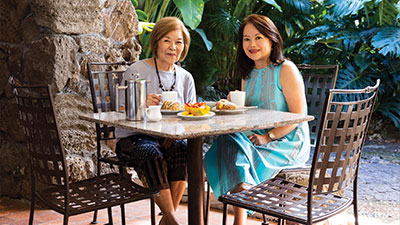 <p>Jane Leong and Leslie Kawamoto</p>