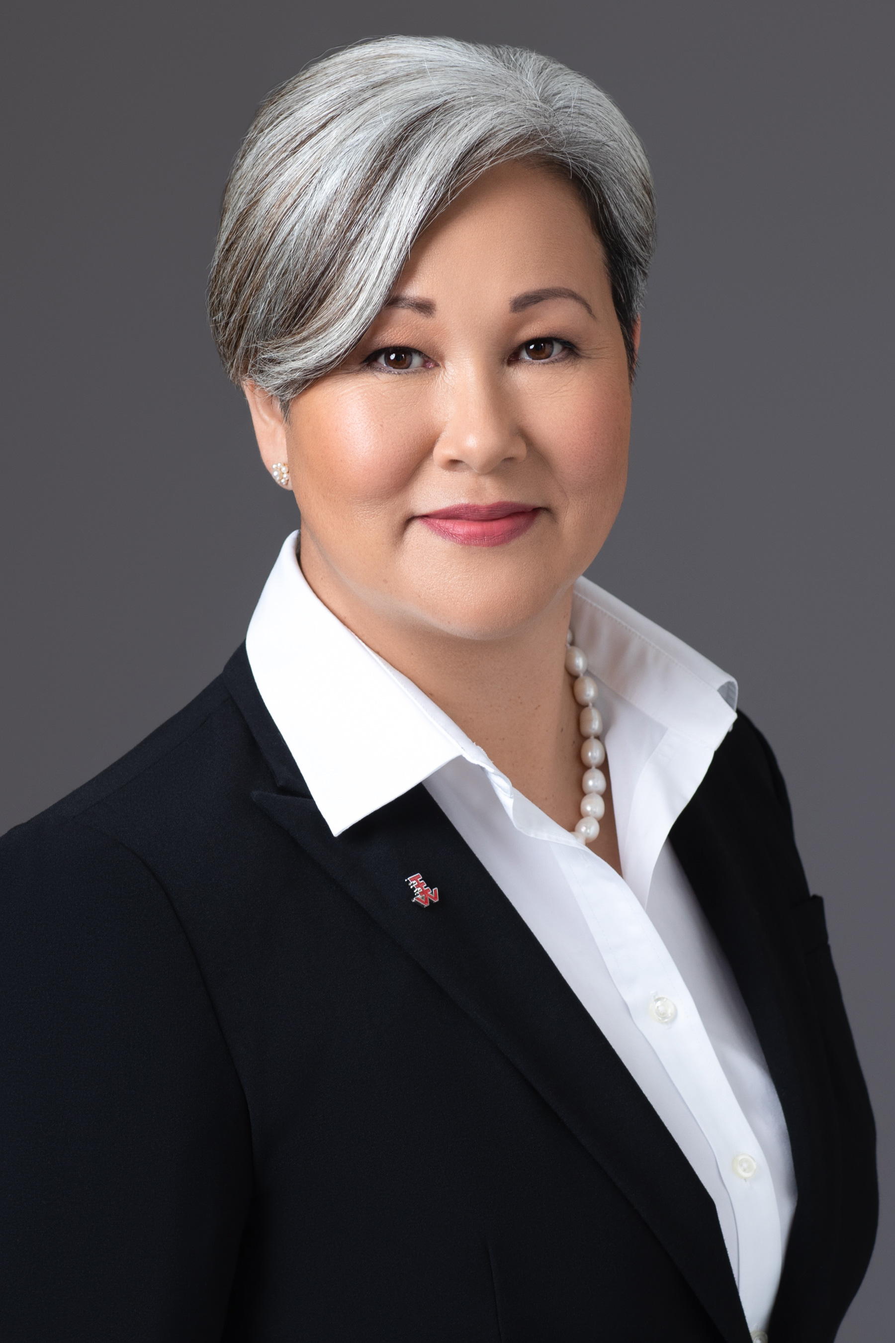 Suzanne-P-Vares-Lum_web.jpg